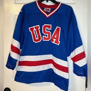 NWT USA Blue Hockey Jersey